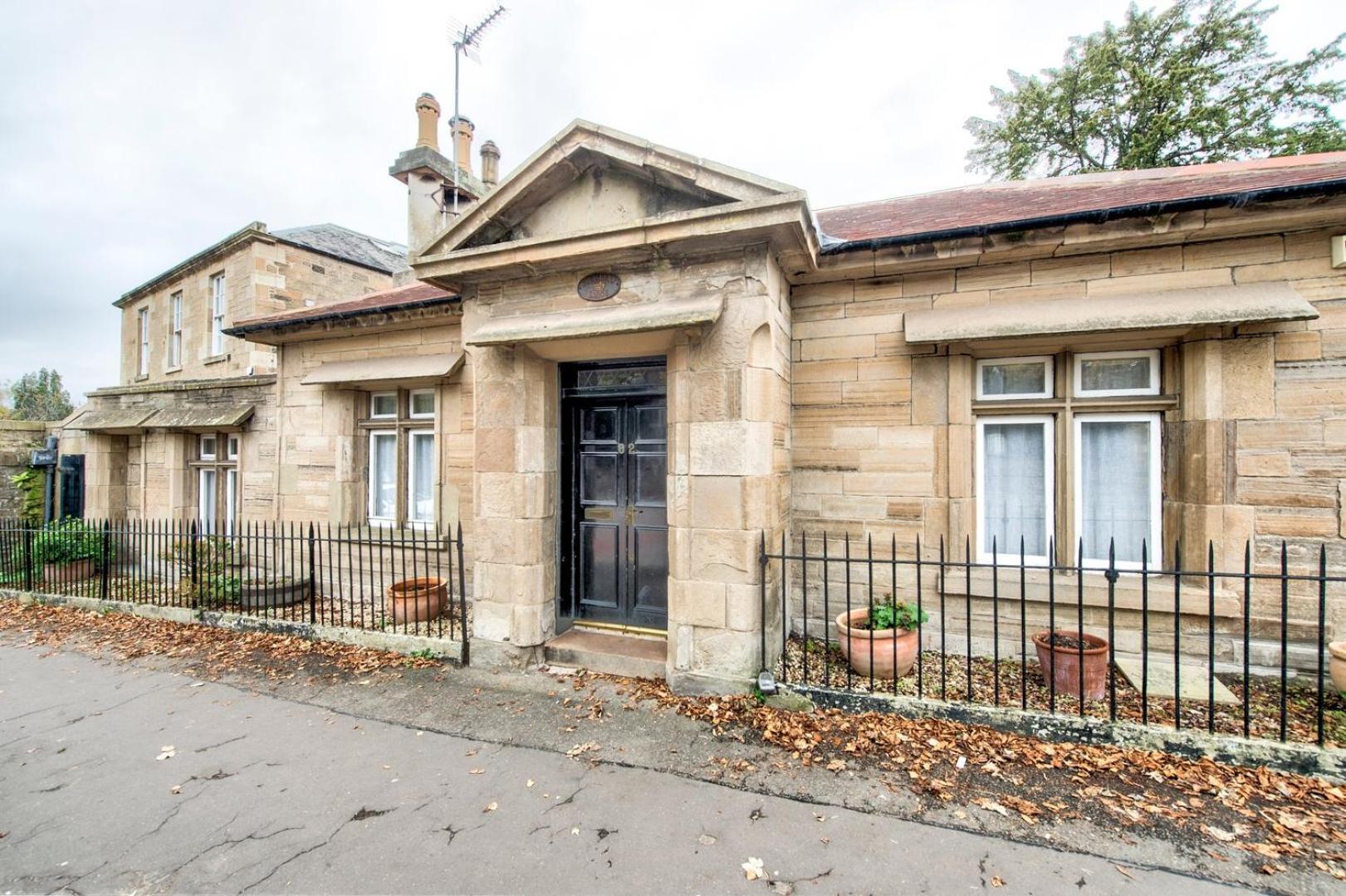 Guestready - Classic Charm Near Holyrood Park EDI Buitenkant foto